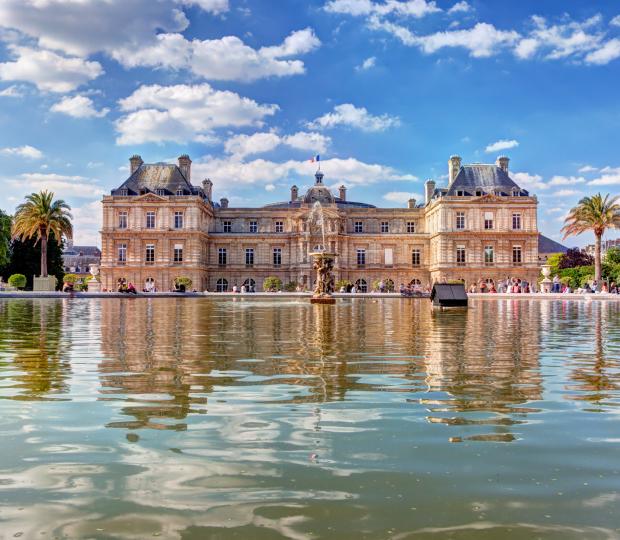 Stroll through the parks of the Latin Quarter