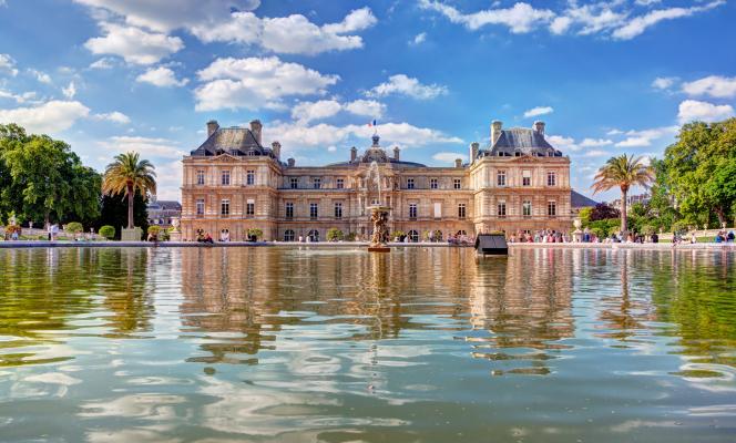 Stroll through the parks of the Latin Quarter